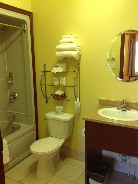 Hotel Citadelle Quebec City Room photo